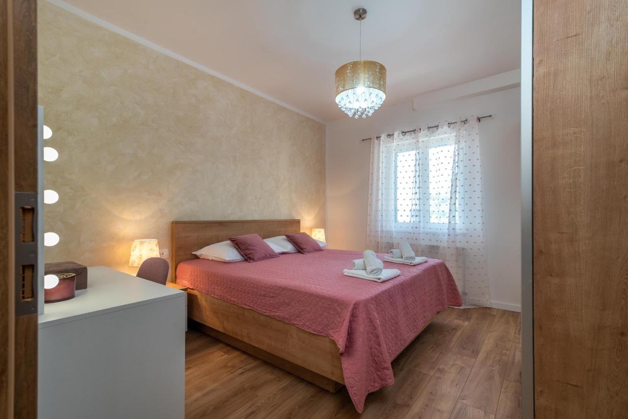 Apartments Villa Magdalena Trogir Exterior foto