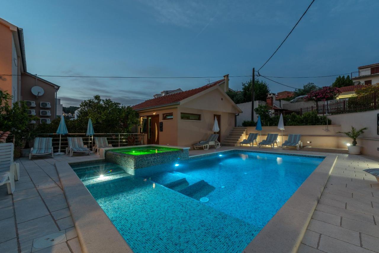 Apartments Villa Magdalena Trogir Exterior foto